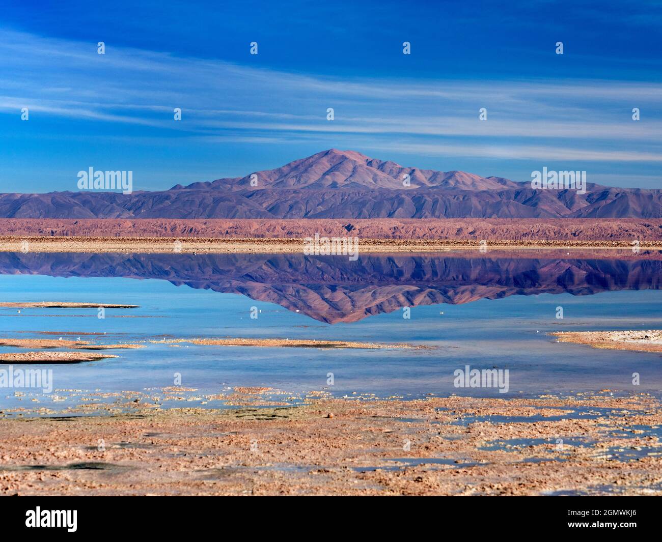 salar-de-atacama-chile-27-may-2018-salar-de-atacama-the-largest