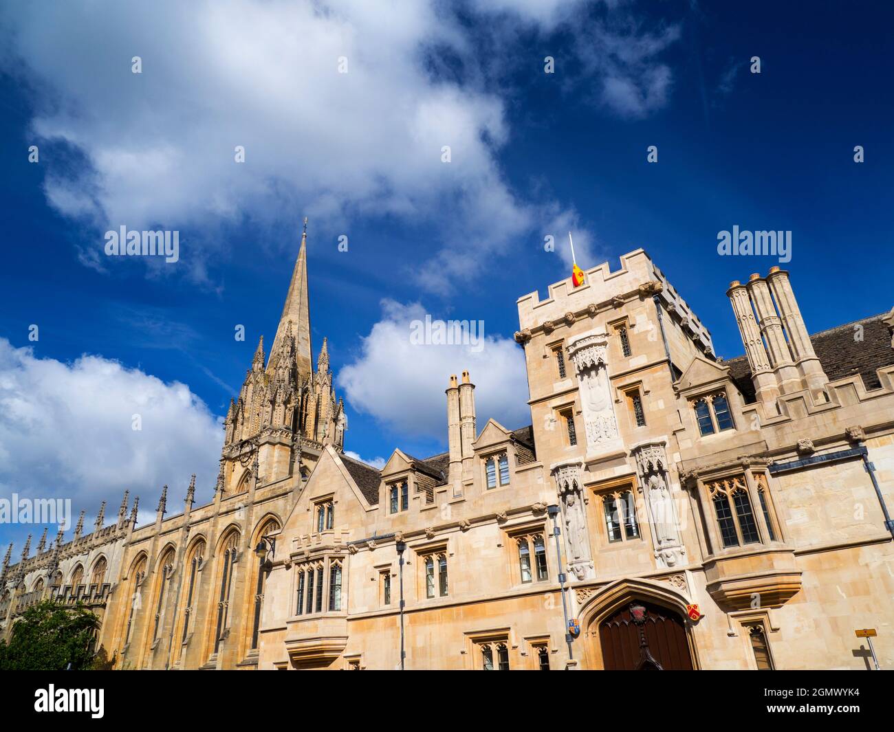 Oxford, England - 5 September 2019   The University Church of St Mary the Virgin is a prominent Oxford church situated on the north side of the High S Stock Photo