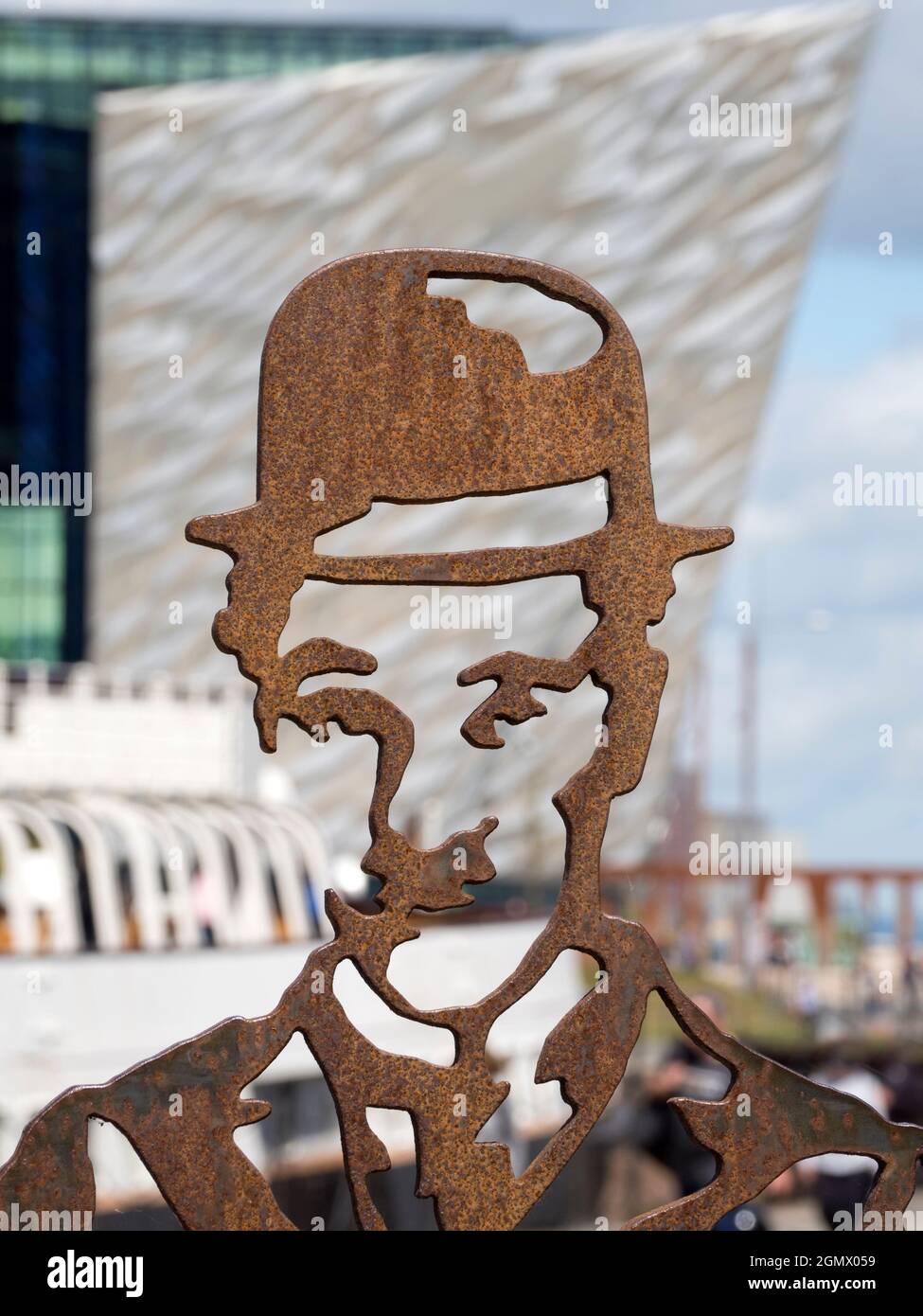 Charlie chaplin bowler hat hi-res stock photography and images - Alamy