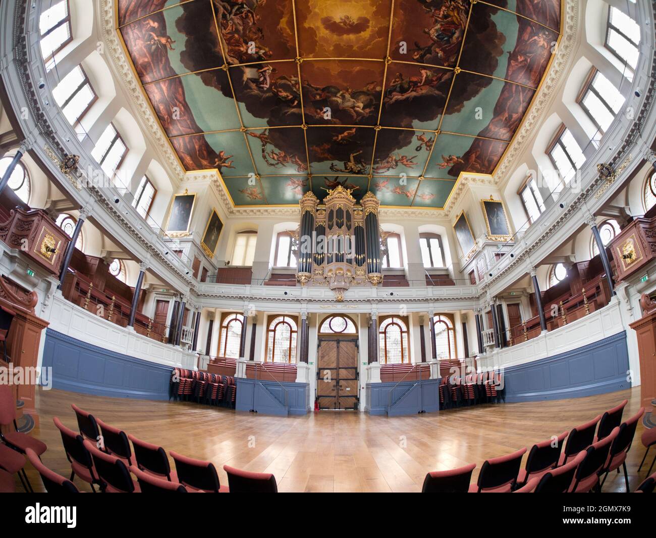 Uk arts theatre interior red seats hi-res stock photography and images ...