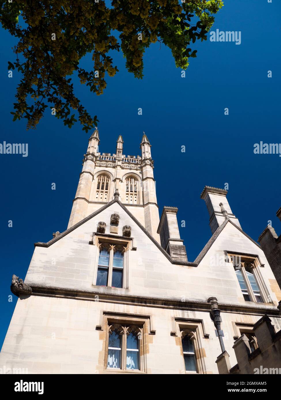 Oxford, England, 21 May 2019;    Magdalen is one of the largest and oldest of the Oxford University Colleges. It stands next to the River Cherwell and Stock Photo