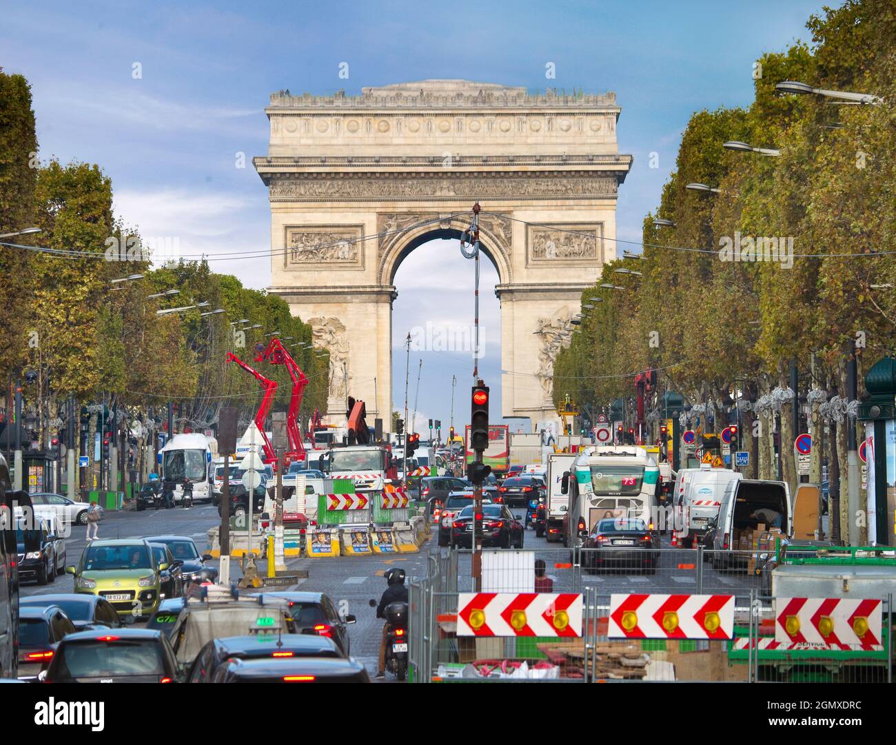 Paris, France -  18 September, 2018   One of the great urban streets of the world, the 70m -wide Avenue des Champs-lyses runs for 1.9 kilometres bet Stock Photo