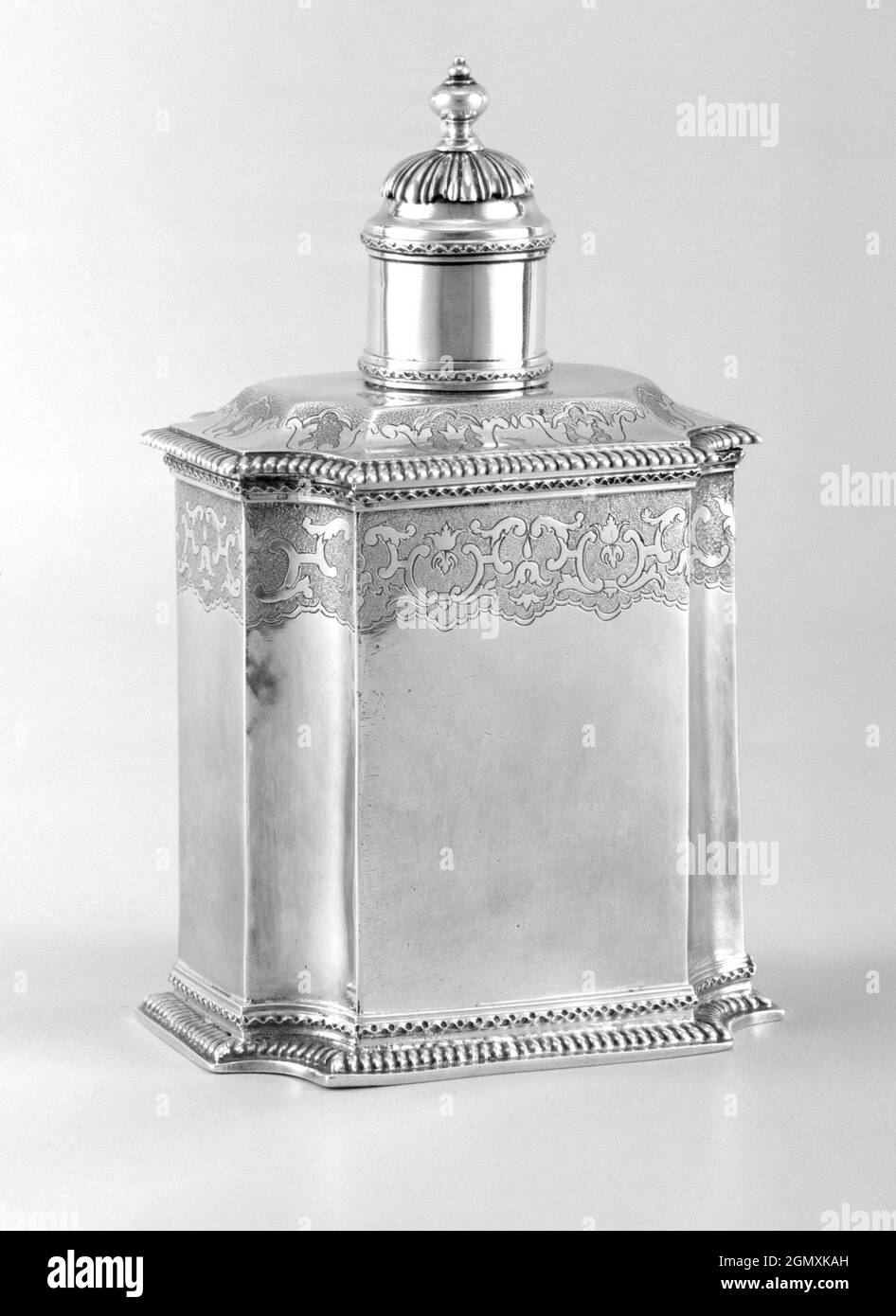 Tea caddy. Maker Augustinus van der Steene (warden (?) ca. 1726); Date