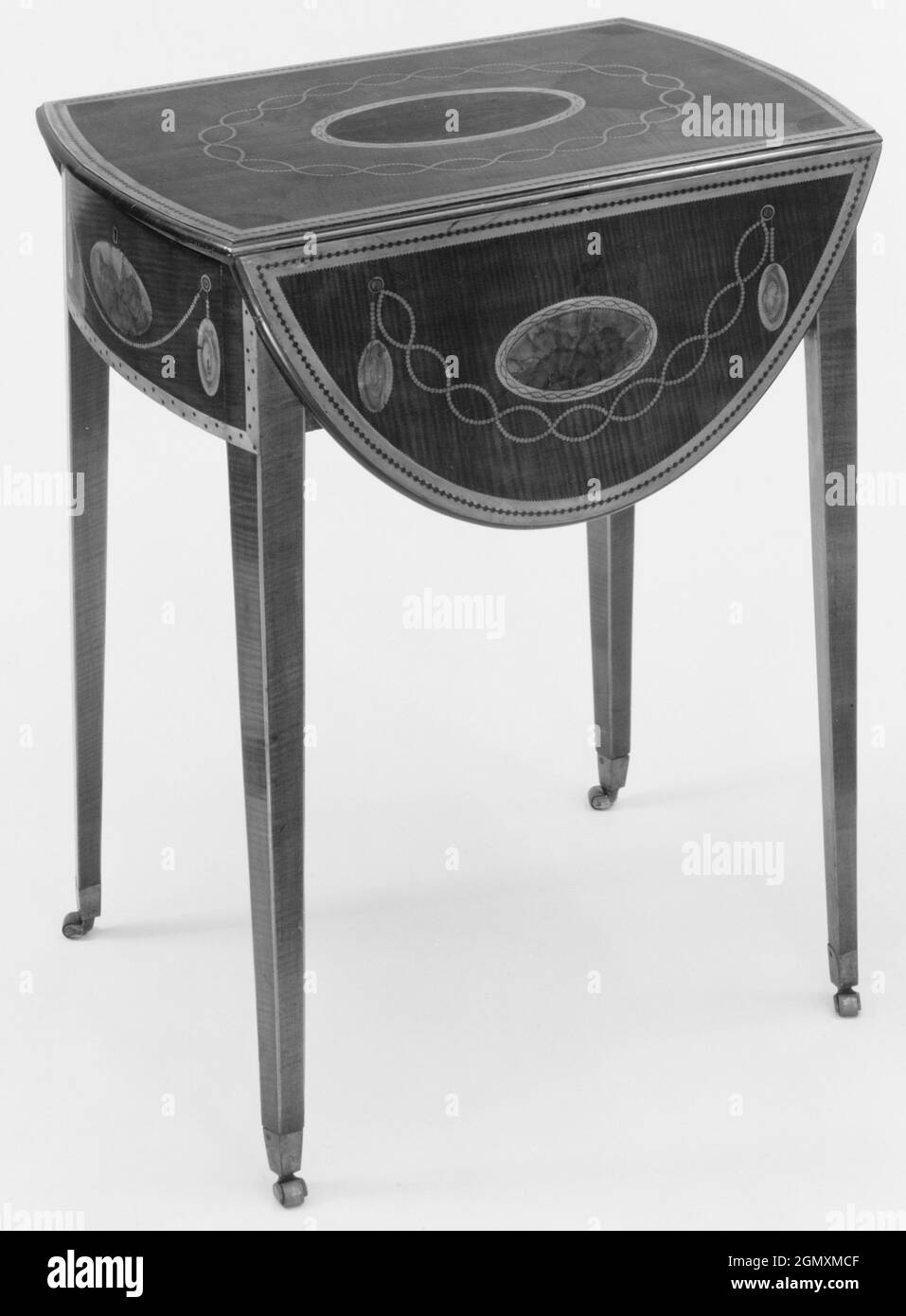 Mahogany furniture table hires stock photography and images Alamy