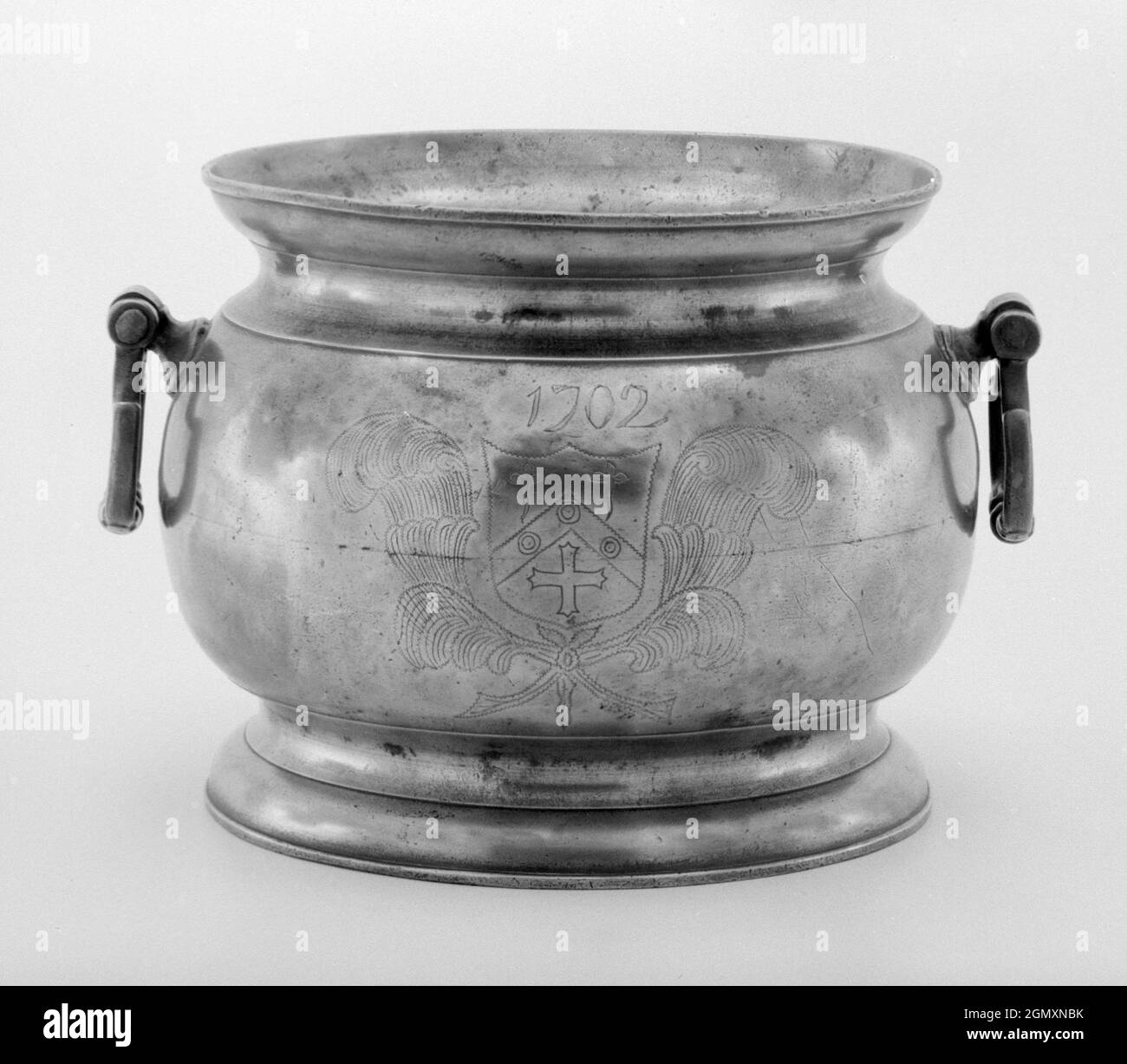 Punch bowl. Maker Probably by William Eddon; Date 1702; Culture