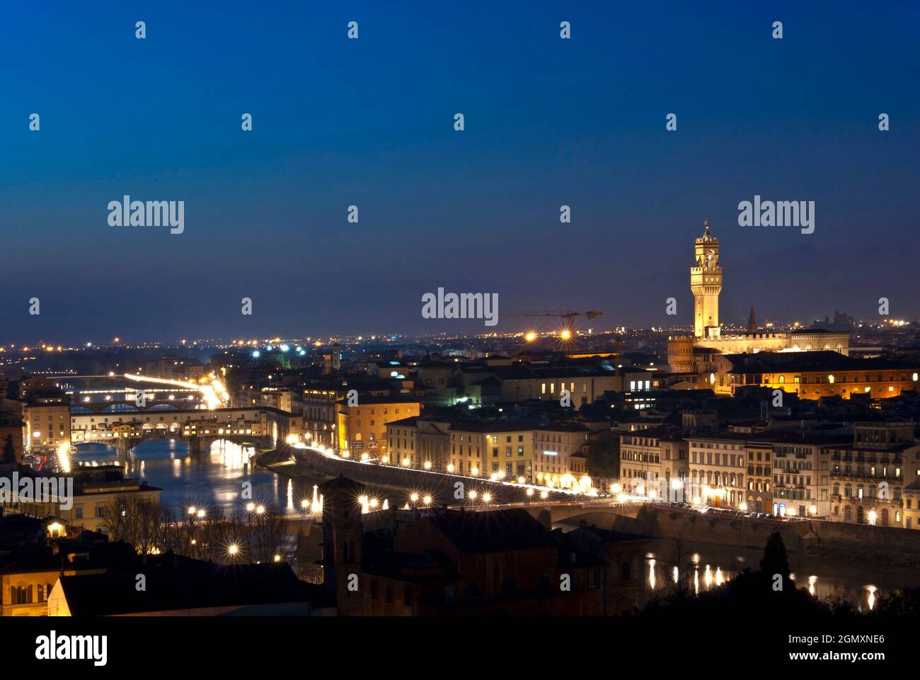 Night view florence hi-res stock photography and images - Alamy