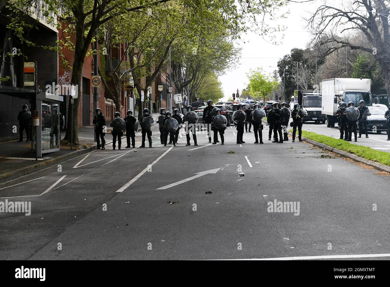 Melbourne, Australia, 21 September, 2021. Riot police line up after ...