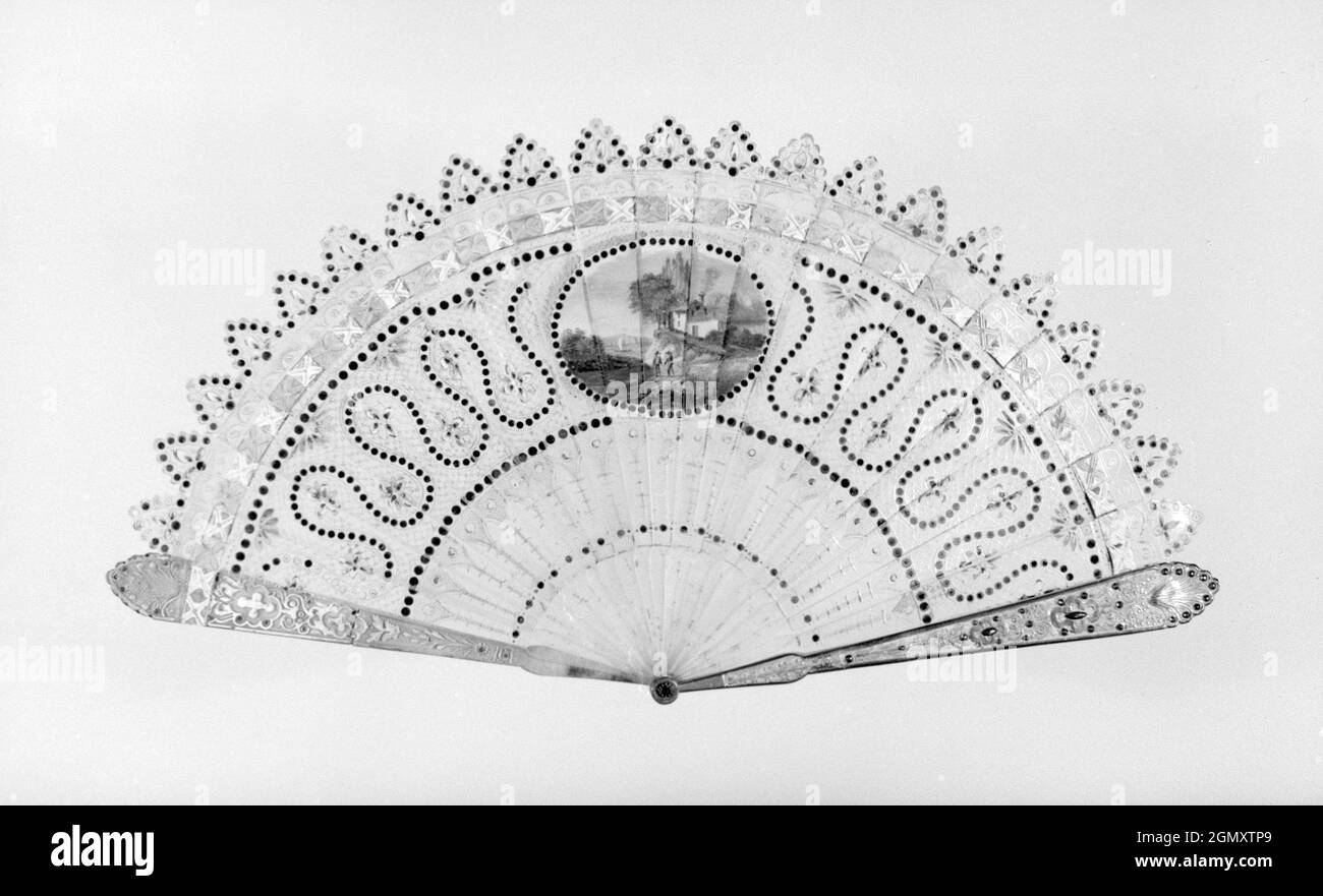 Fan. Date early 19th century; Culture French; Medium Horn, paint