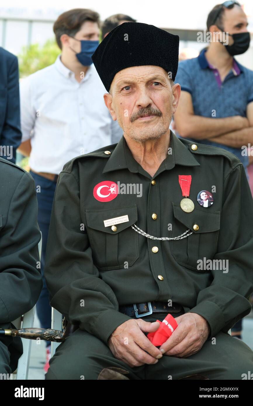 Izmir, Turkey - September 9, 2021: Related of Canakkale War veteran Metin Kazdal on the ceremony of liberty day of Izmir Stock Photo