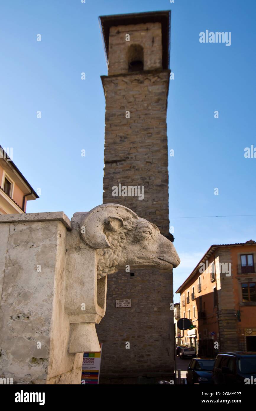 Torre civica amatrice hi-res stock photography and images - Alamy