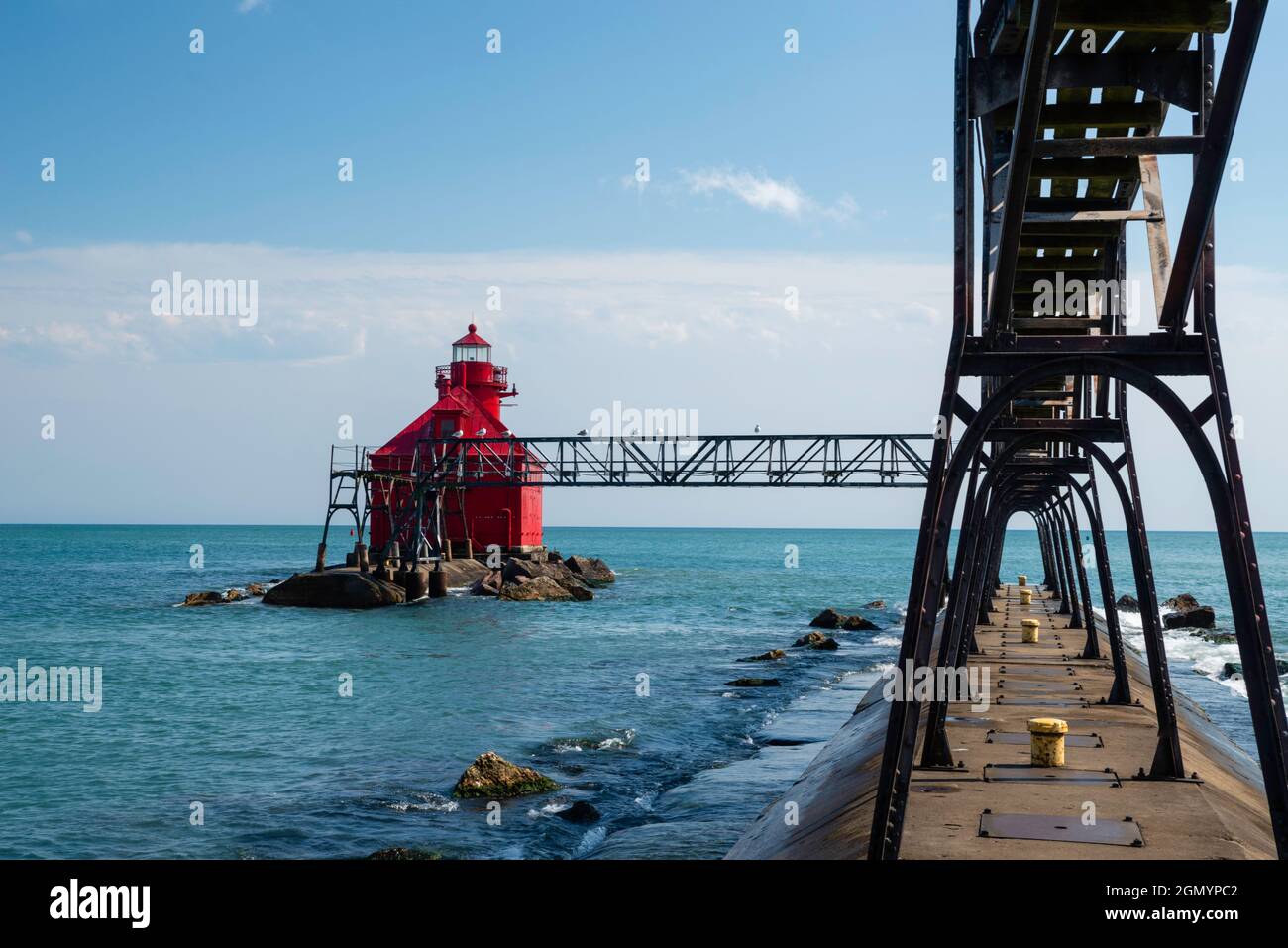 Photograph of the Sturgeon Bay North Pierhead Lighthouse, Lake Michigan