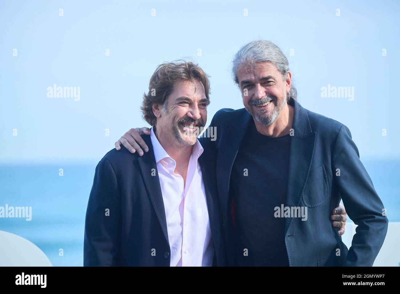 Javier Bardem, Fernando Leon de Aranoa attended 'El buen Patron' Photocall during 69th San Sebastian International Film Festival at Kursaal Palace on September 21, 2021 in Donostia/San Sebastian, Spain Credit: MPG/Alamy Live News Stock Photo