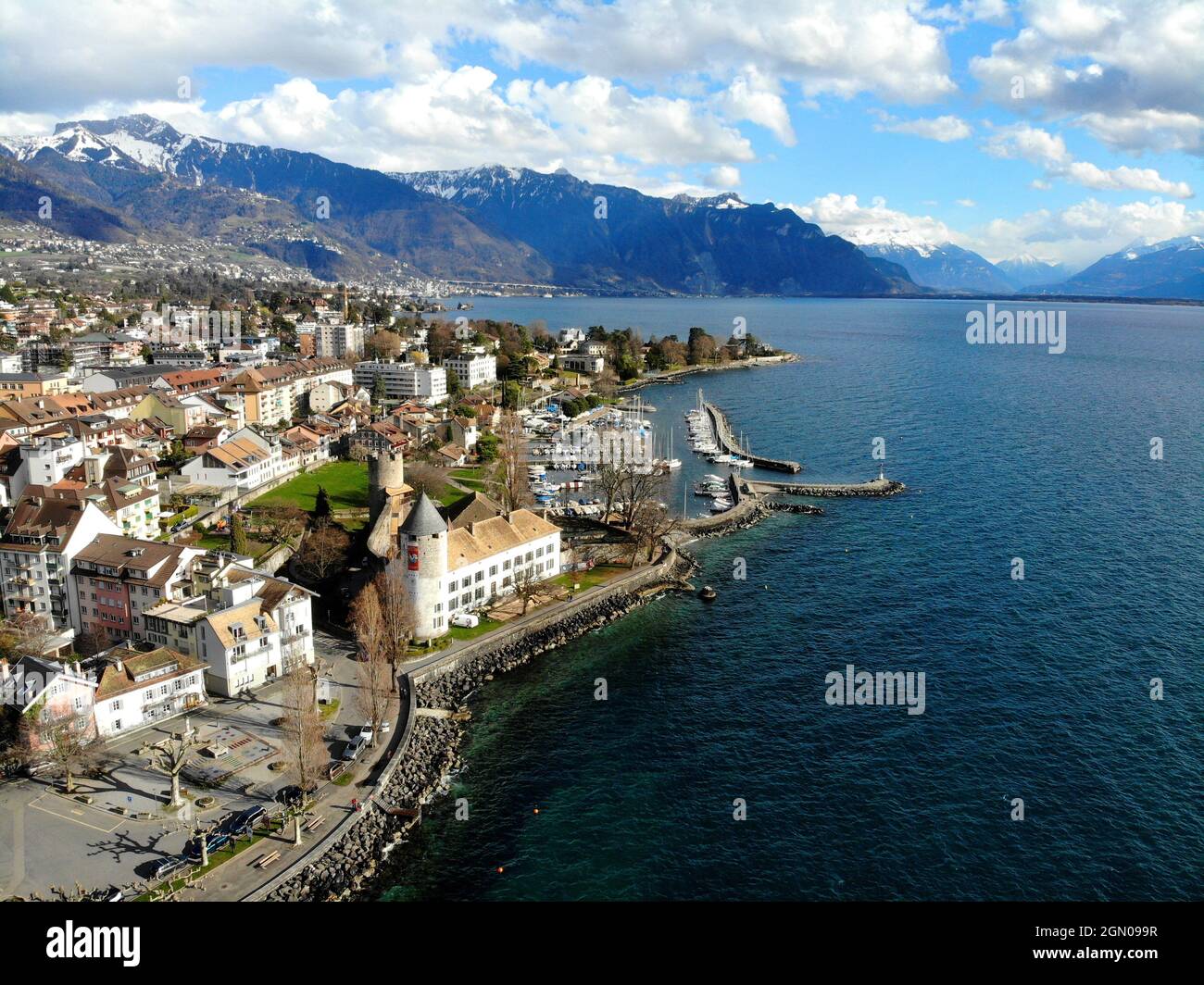 Schweizer riviera hires stock photography and images Alamy