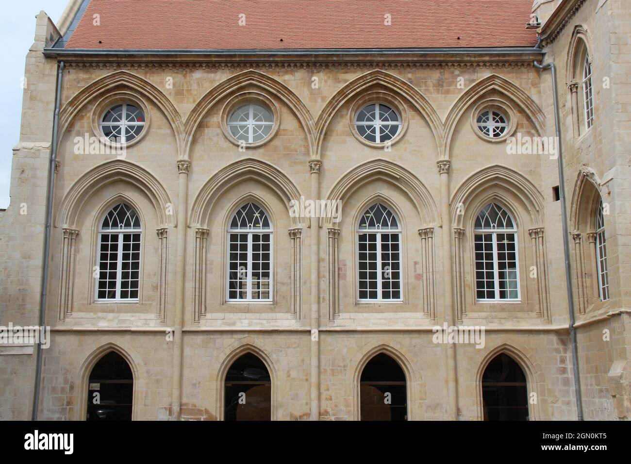 palais-ducal-gothique-hi-res-stock-photography-and-images-alamy