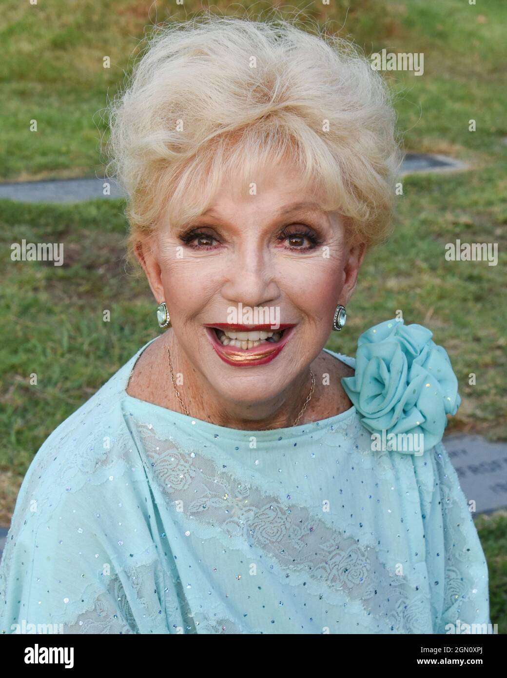 Ruta Lee's Instagram, Twitter & Facebook on IDCrawl
