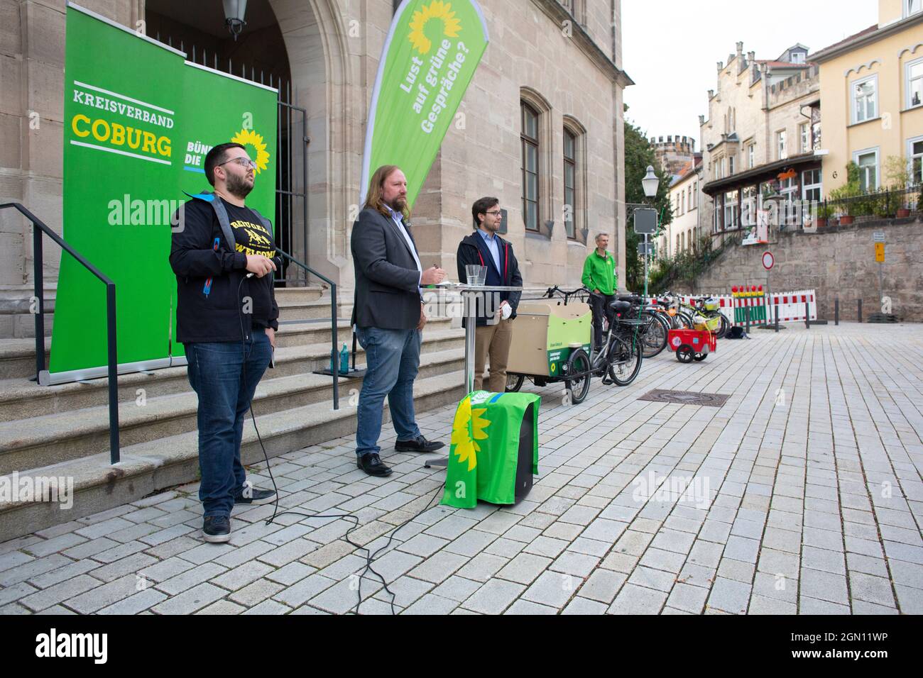 The Green Party's parliamentary leader, Toni Hofreiter, speaking to party followers at an election event in Coburg this evening. Climate change, the deployment of German troops abroad and the plight of immigrants and asylum seekers in Germany and beyond were among the major themes of his speech. Stock Photo