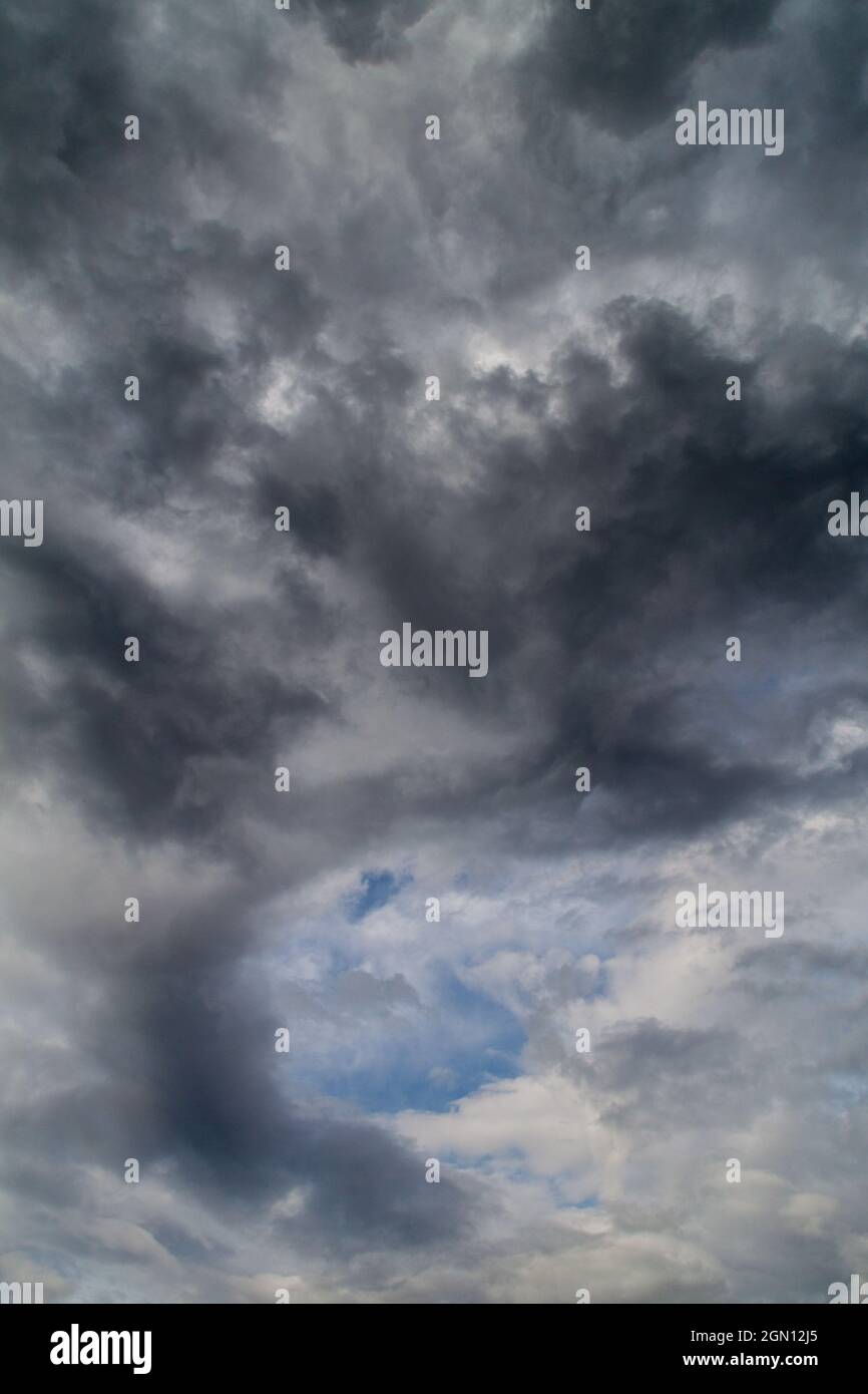 Dramatic cloudy sky Stock Photo - Alamy