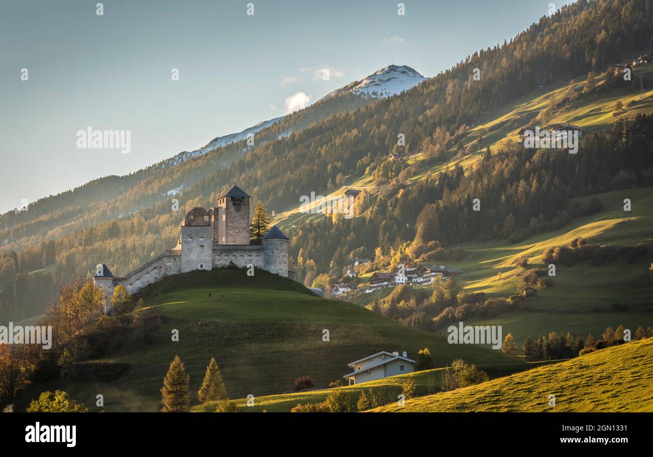 Heinfels Castle in Hochpustertal, Heinfels, East Tyrol, Tyrol, Austria Stock Photo