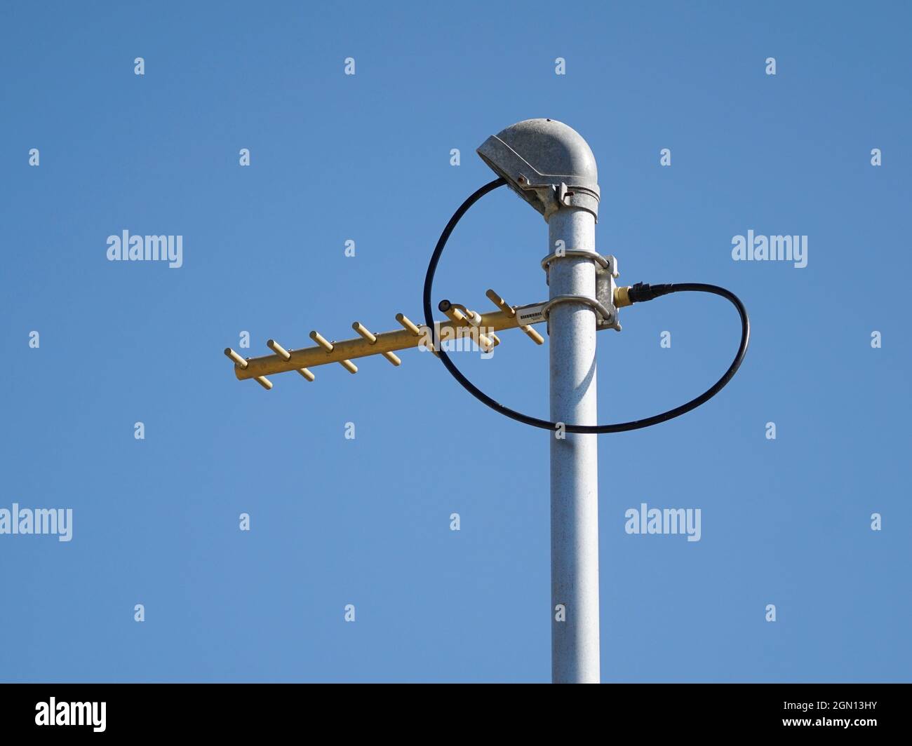 Uhf antenna hires stock photography and images Alamy