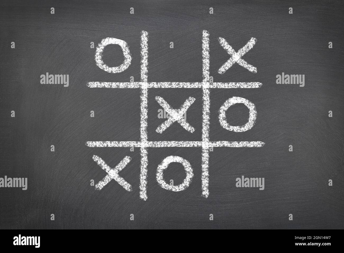 Tic tac toe game hi-res stock photography and images - Page 2 - Alamy