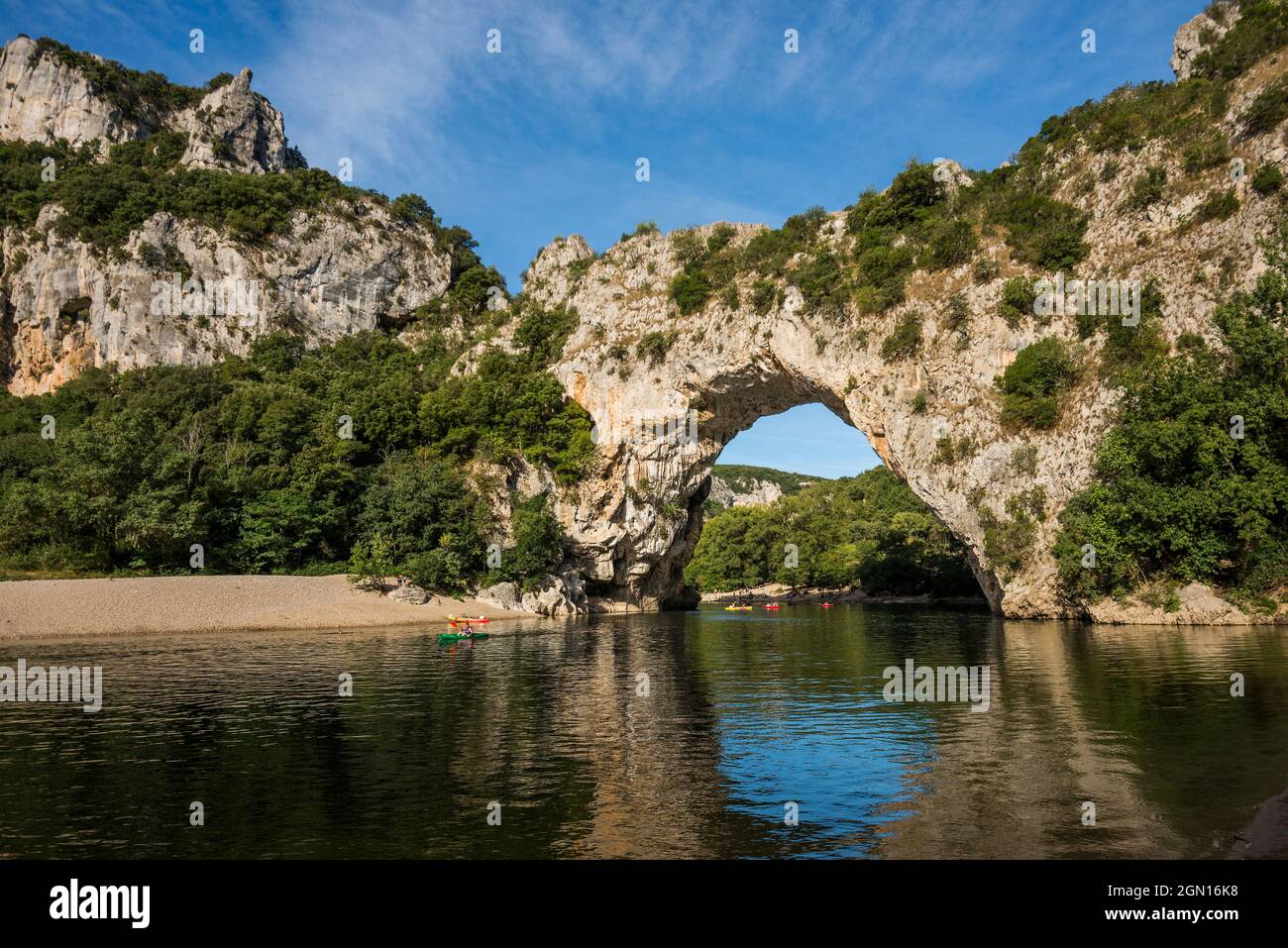 Pont d'Arc, Ardèche, Gorges de l'Ardèche, Vallon-Pont-d'Arc, Rhône ...