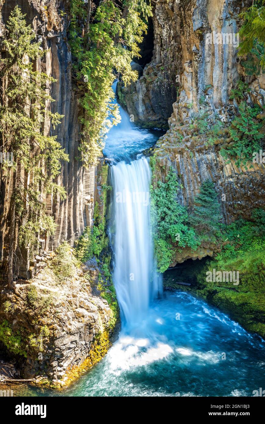 The Toketee Falls on the North Umpqua River, Oregon USA Stock Photo