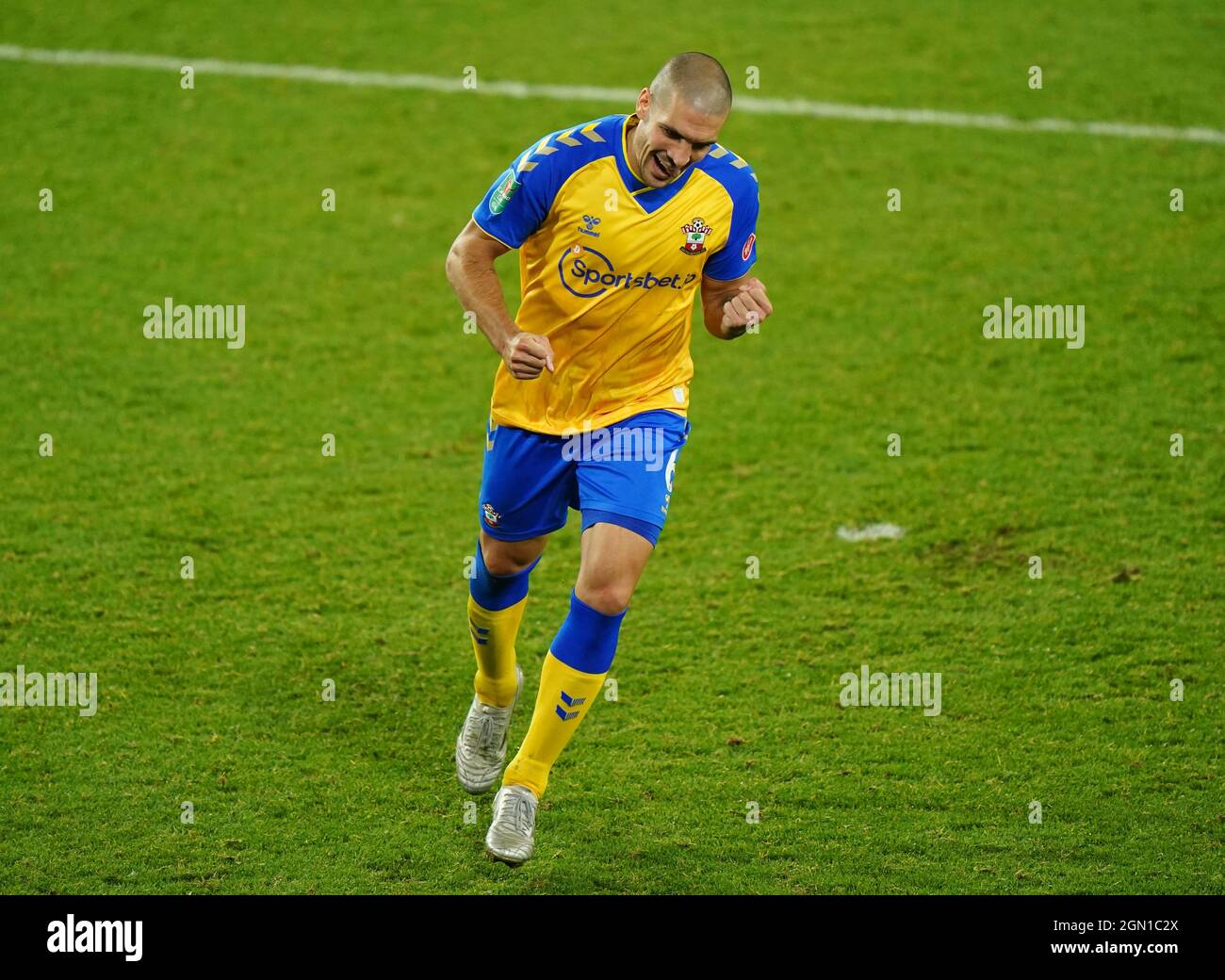 Southamptons Oriol Romeu Celebrates Scoring The Winning Penalty During