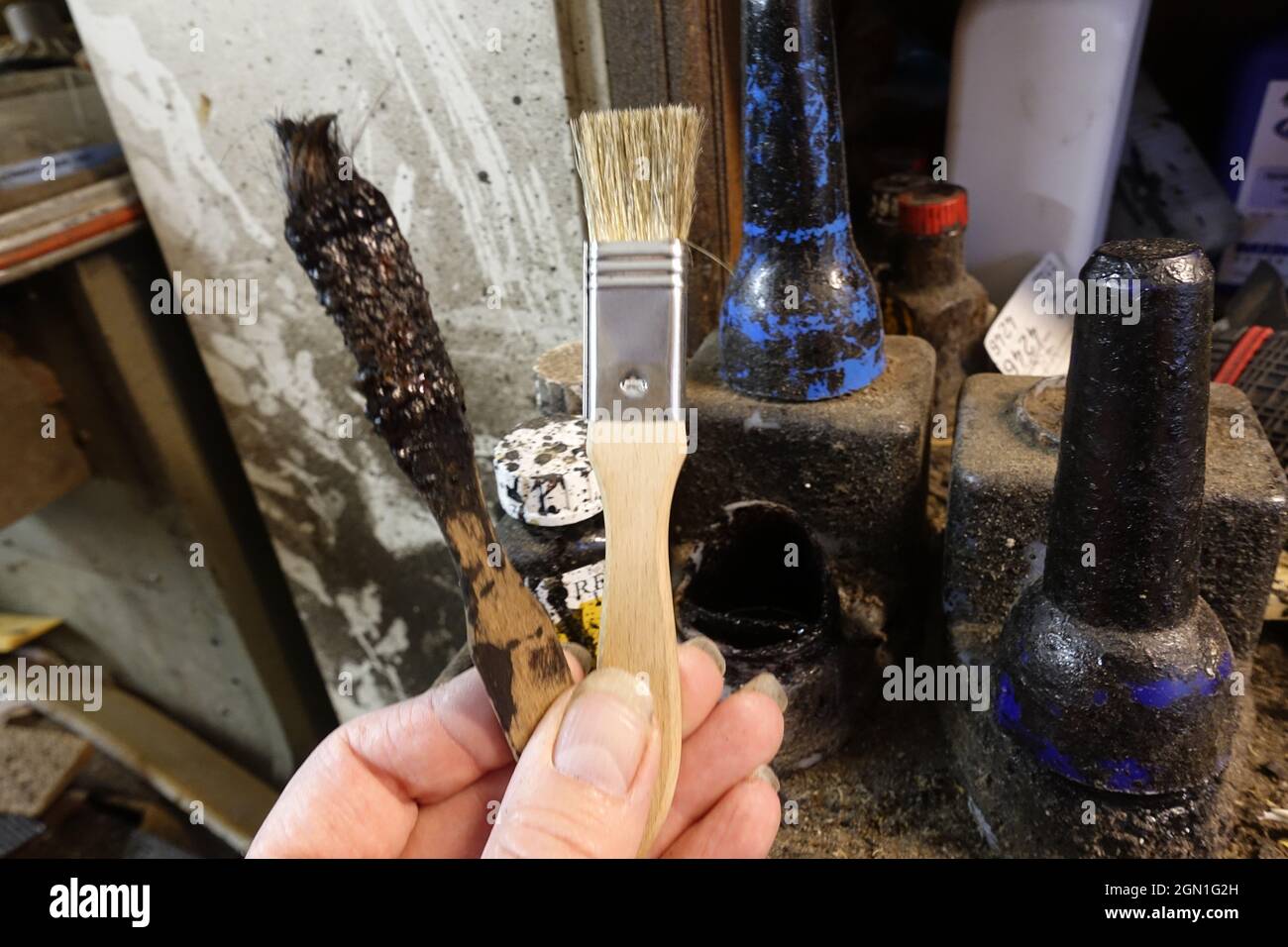Handwerker Laden.Schuhe und Schlüsseldienst Saladauski. Linden.Hannover. Stock Photo