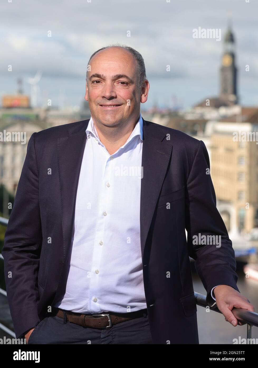 Hamburg, Germany. 17th Sep, 2021. Hapag-Lloyd CEO Rolf Habben Jansen stands  on the roof terrace of the Hapag-Lloyd building in Hamburg during an  interview. (to dpa "Hapag-Lloyd CEO thinks current freight rates