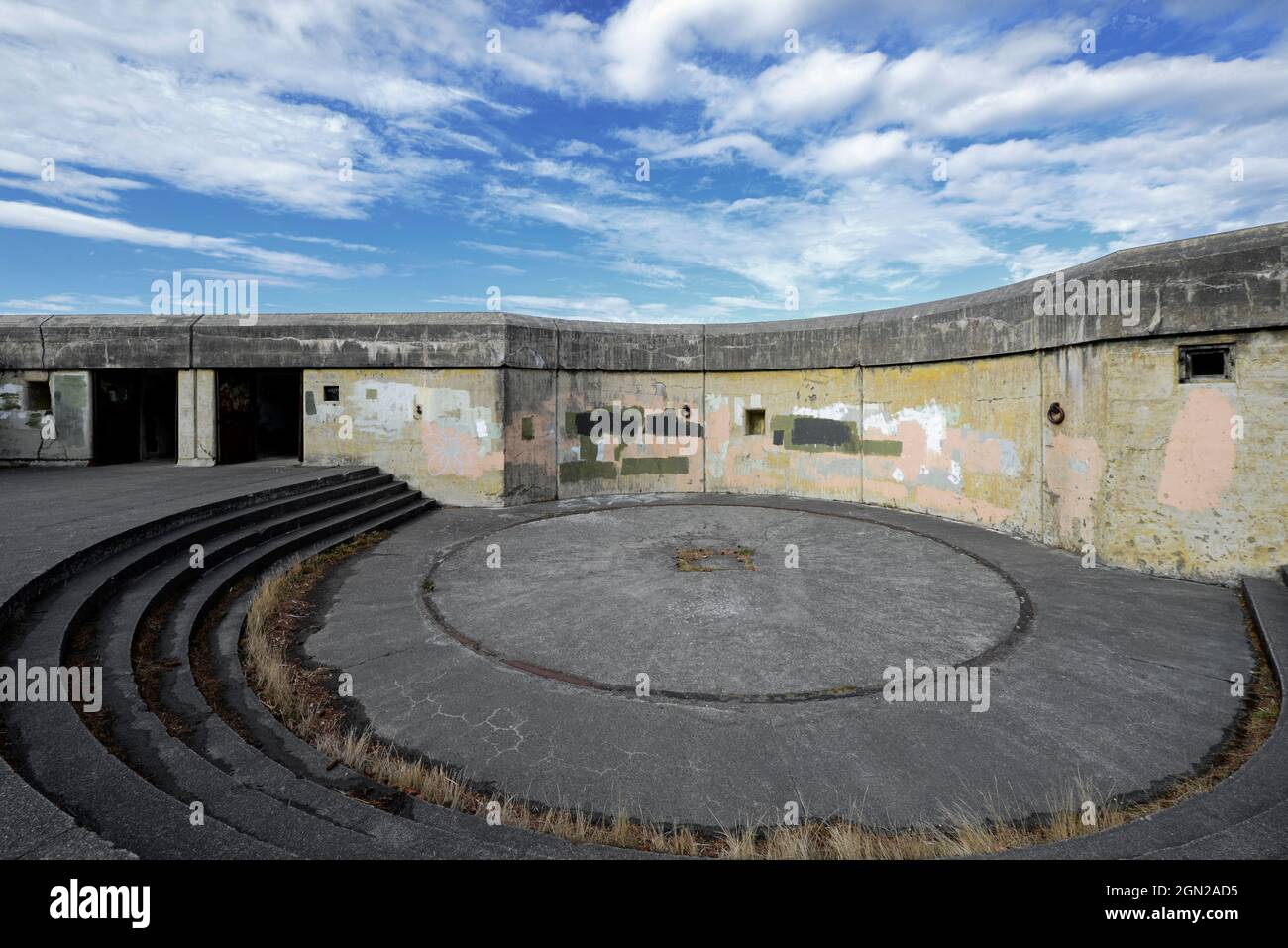 Abandoned military bunker at Fort Worden State Park, WA Stock Photo Alamy