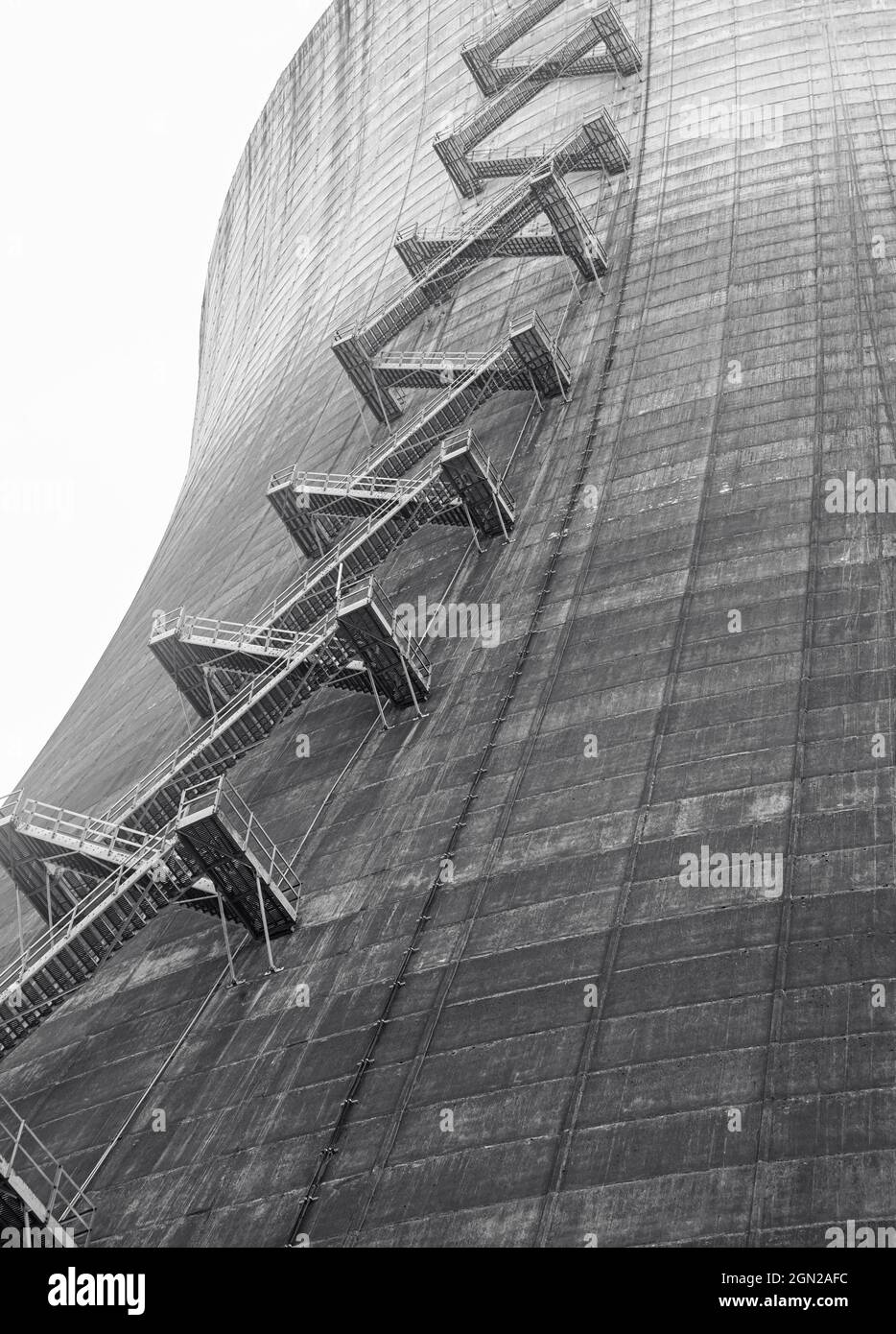 Nuclear power plant cooling tower at Satsop in Elma, WA Stock Photo Alamy