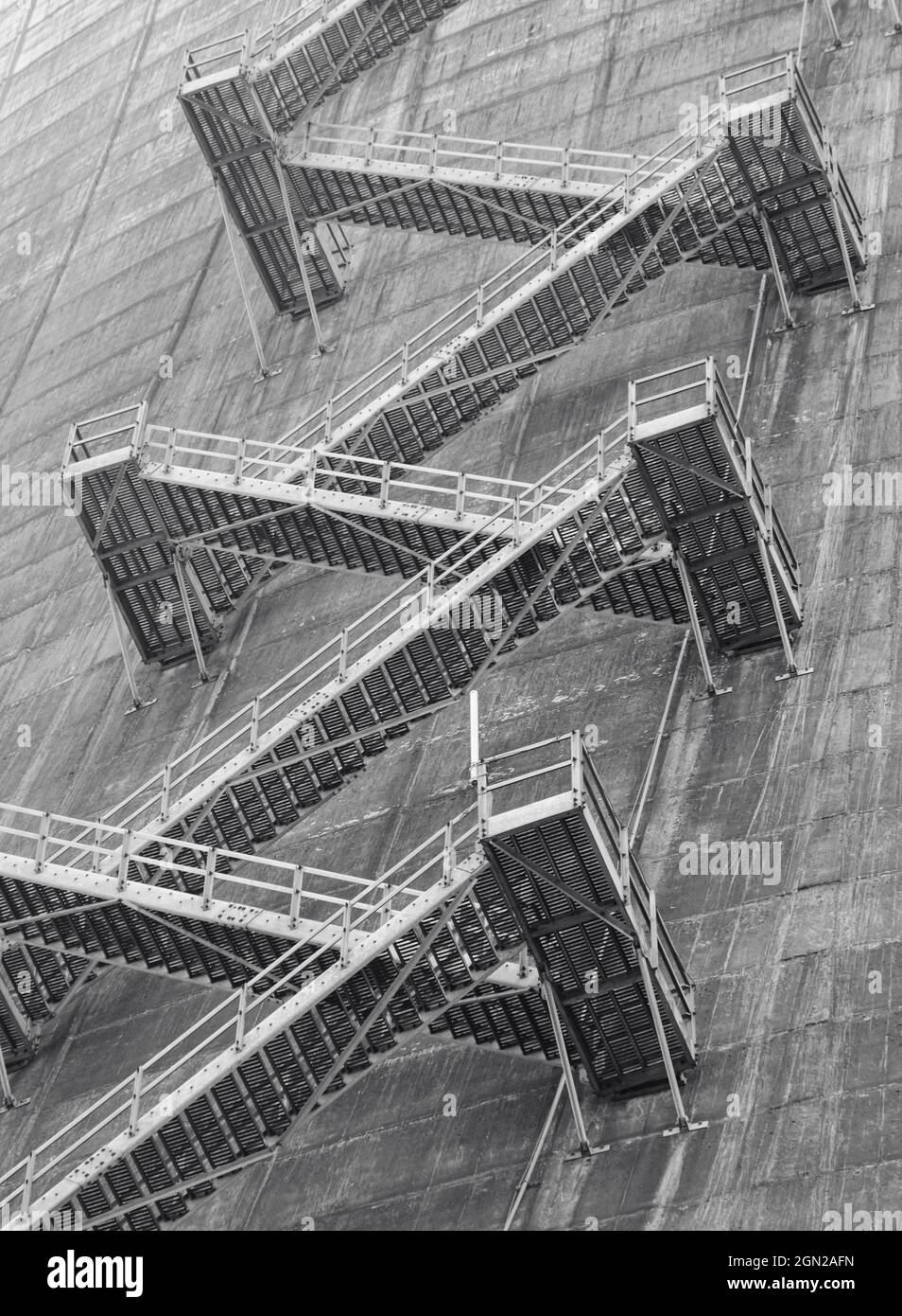 Nuclear power plant cooling tower at Satsop in Elma, WA Stock Photo Alamy