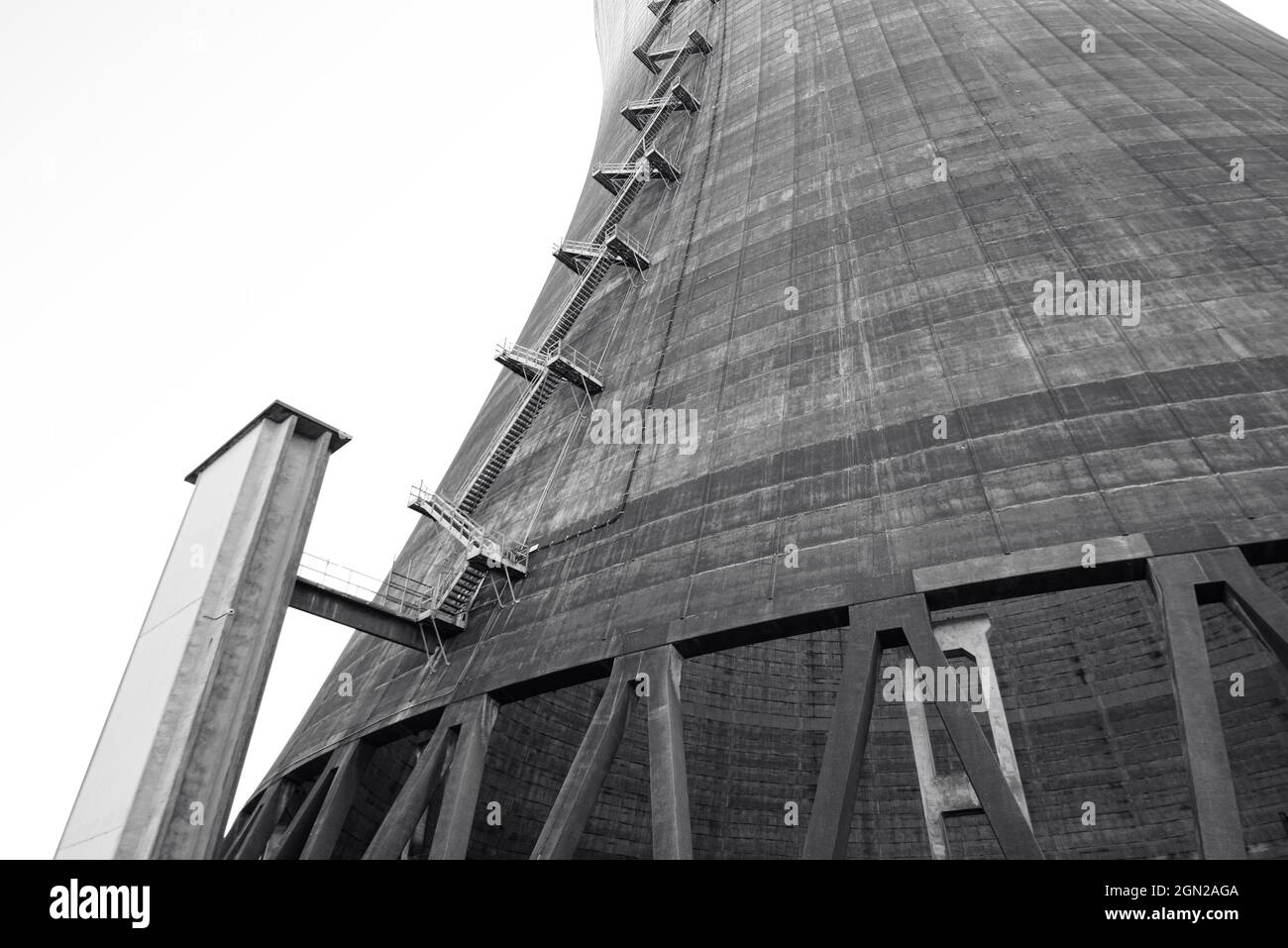 Nuclear power plant cooling tower at Satsop in Elma, WA Stock Photo Alamy