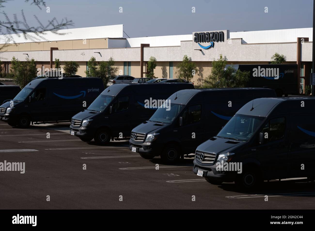 Mercedes benz vans hi-res stock photography and images - Page 2 - Alamy