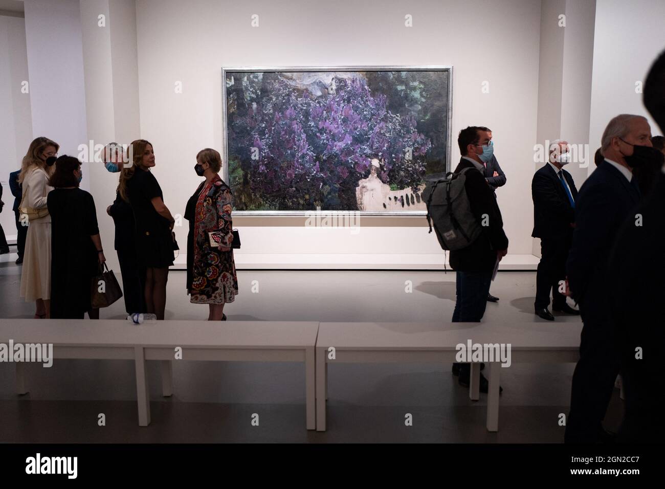 Paris, France on September 21, 2021. Visiteurs during the opening of the exhibition of 'The Morozov Collection, Icons of Modern Art' at Fondation Louis Vuitton in Paris, France on September 21, 2021. Photo by Romain Gaillard/Pool/ABACAPRESS.COM Stock Photo