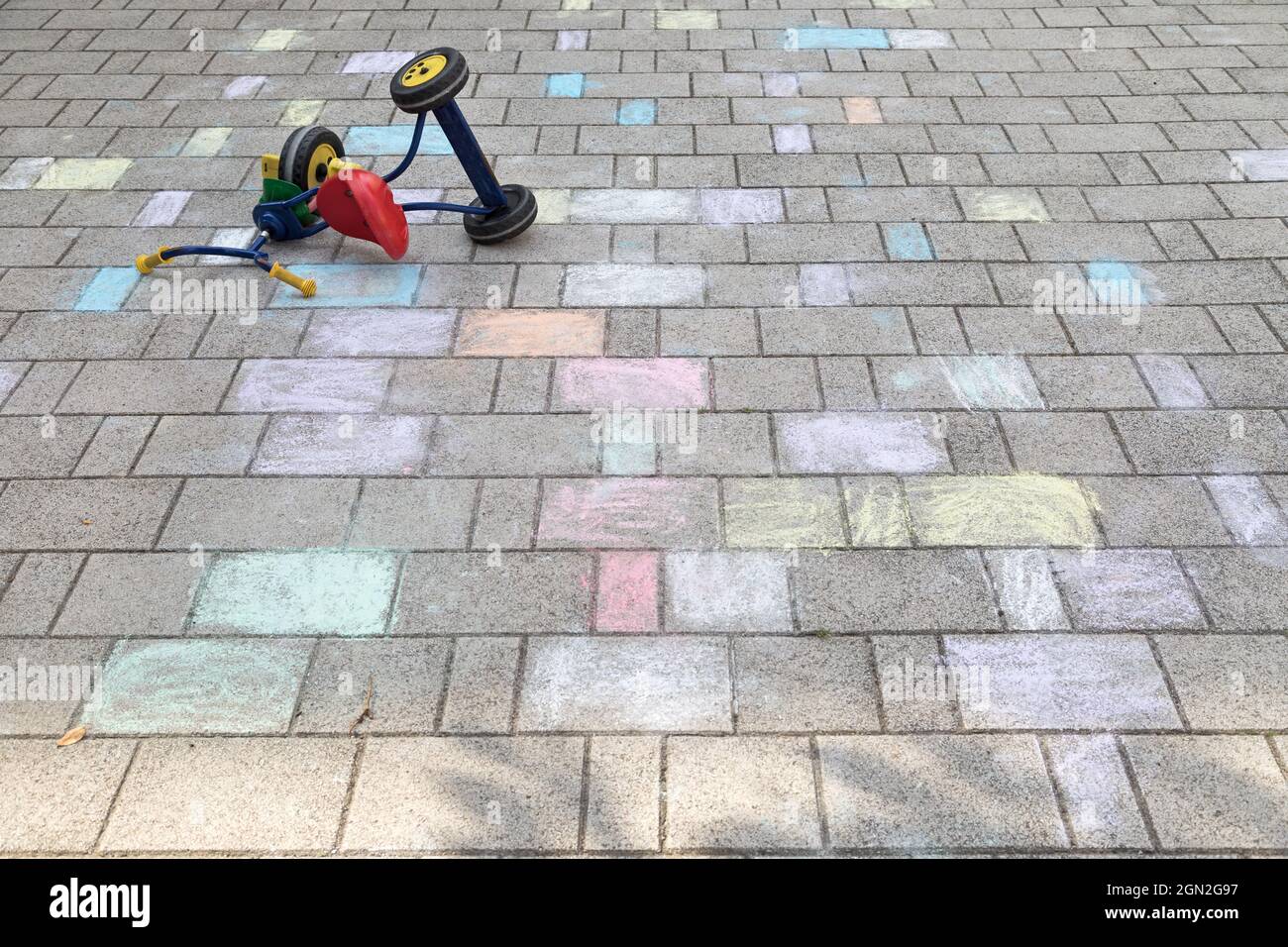 chalk paint on concrete blocks Stock Photo Alamy