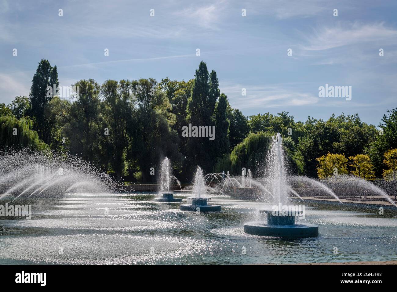 Battersea Park Water Fountains, Battersea Park, London, England, UK