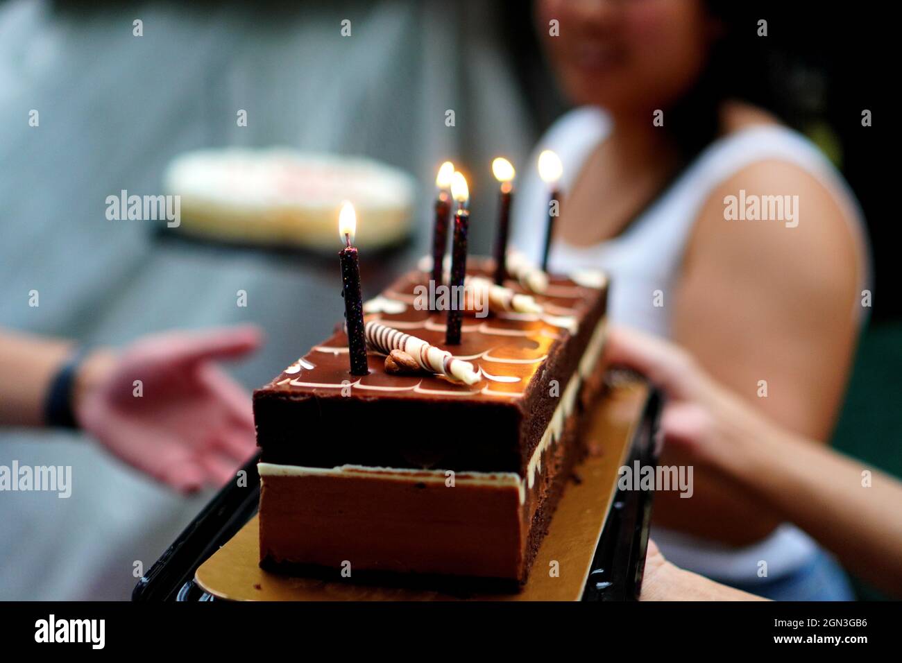 Rectangle birthday cake hi-res stock photography and images - Alamy
