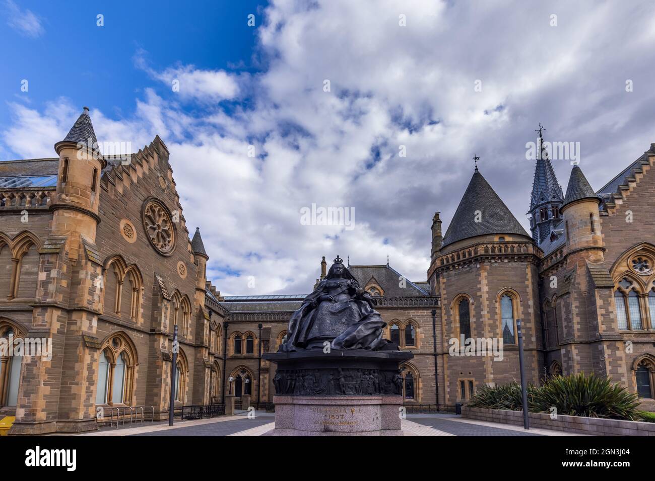 The statue of Queen Victoria situated in front of the McManus Art Gallery and Museum in Albert Square, Dundee, Scotland. Stock Photo