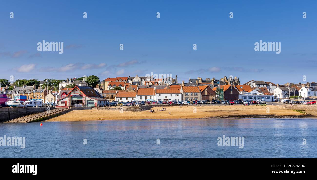 The beach and lifeboat station next to the harbour in the picturesque seaside town of Anstruther in the East Neuk of Fife, Scotland. Stock Photo