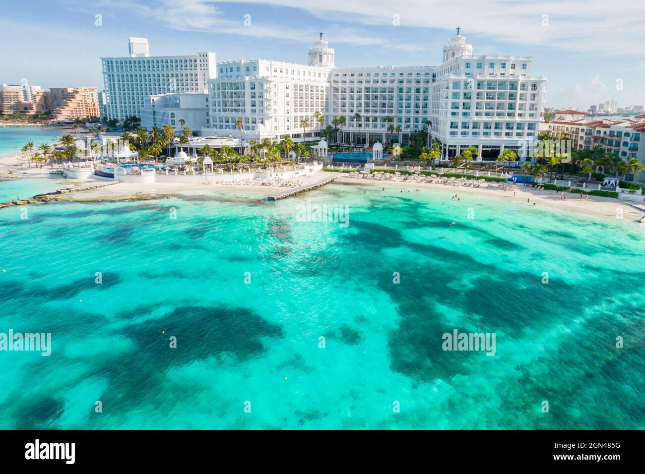 Cancun, Mexico - September 17, 2021: View of beautiful Hotel Riu Palace Las  Americas in the hotel zone of Cancun. Riviera Maya region in Quintana roo  Stock Photo - Alamy