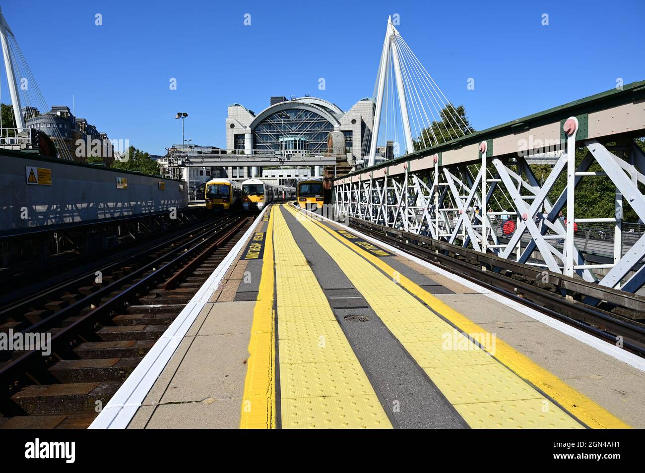 Trains at Charing Cross station Stock Photo Alamy