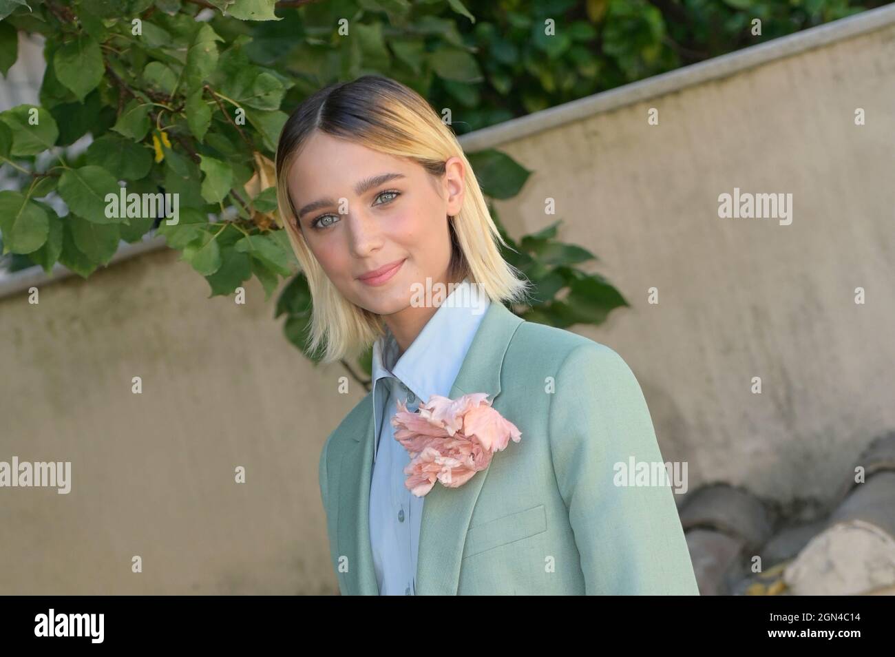 Denise Tantucci attends the photocall of the Tre piani film at the internal  garden of the Hotel Donna Camilla Savelli. (Photo by Mario Cartelli / SOPA  Images/Sipa USA Stock Photo - Alamy