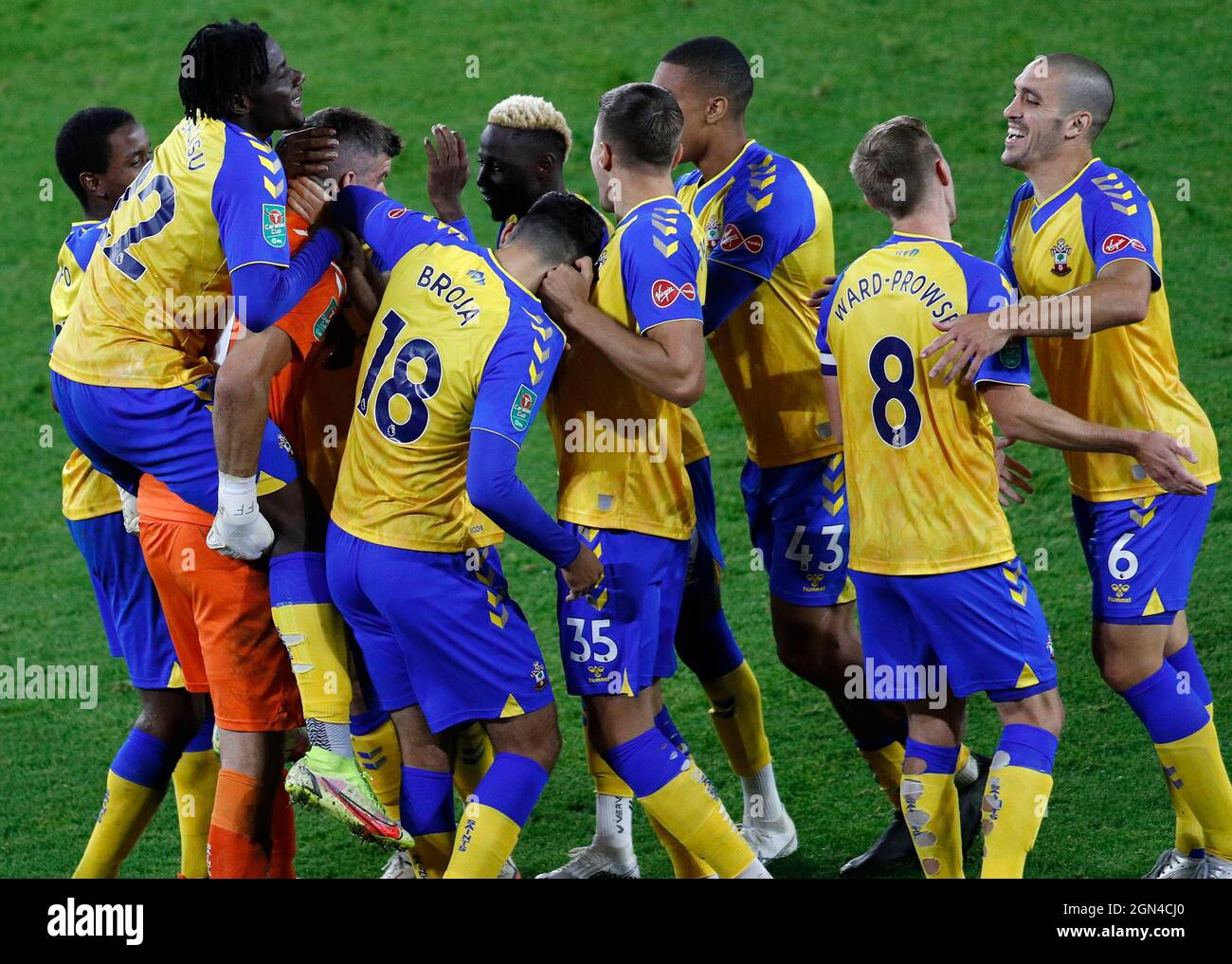 Sheffield, England, 21st September 2021.  Southampton players celebrate with goalkeeper Fraser Forster after winning a penalty shoot out to decide the Carabao Cup match at Bramall Lane, Sheffield. Picture credit should read: Darren Staples / Sportimage Credit: Sportimage/Alamy Live News Stock Photo