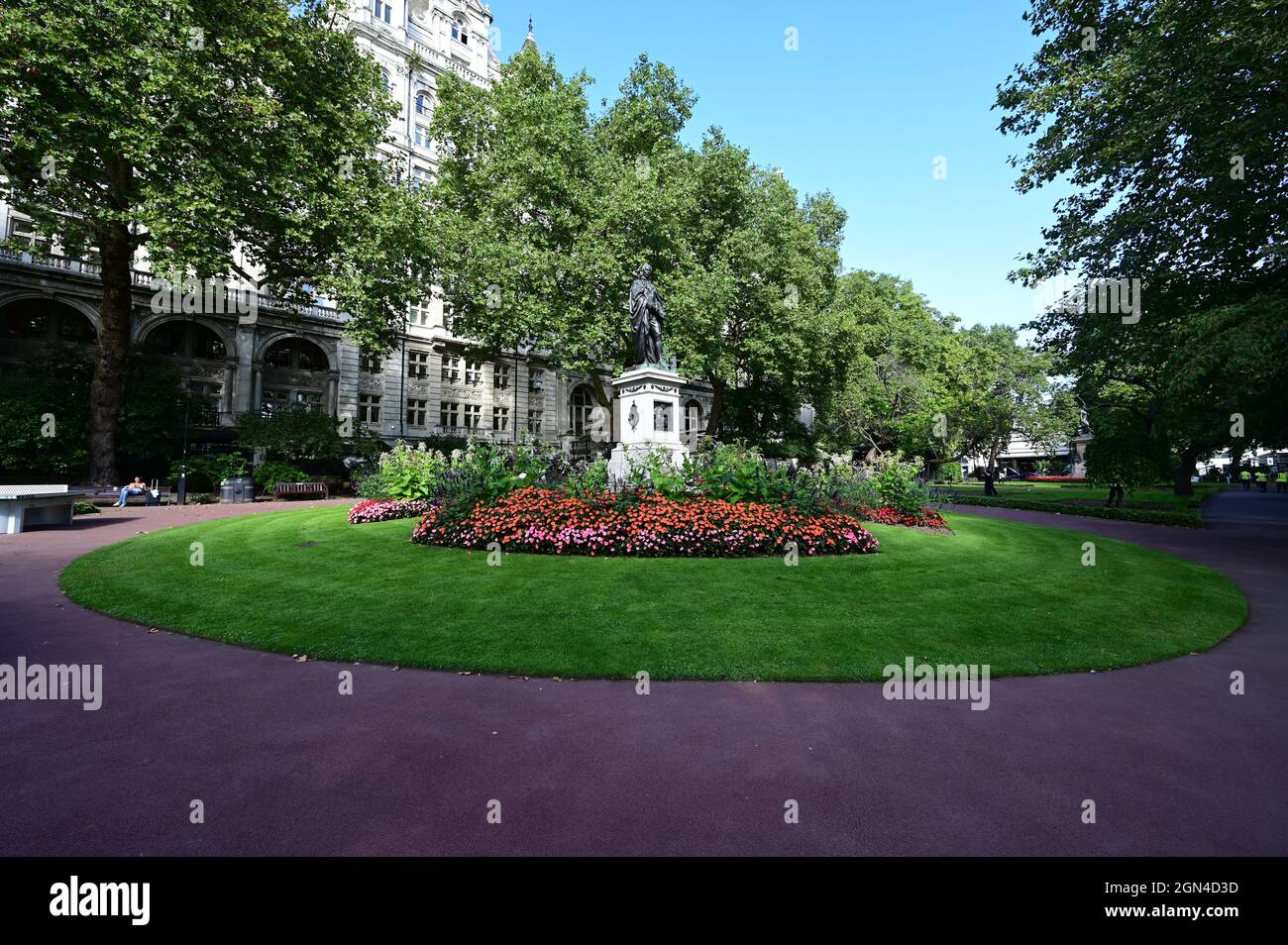 A bronze statue of Sir Henry Bartle Edward Frere in Whitehall gardens ln London. Stock Photo