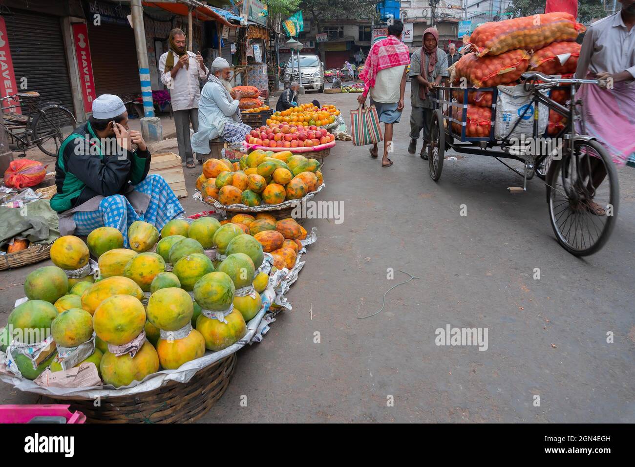 Kolkata, West Bengal, India 16th December 2018 Fruits are being