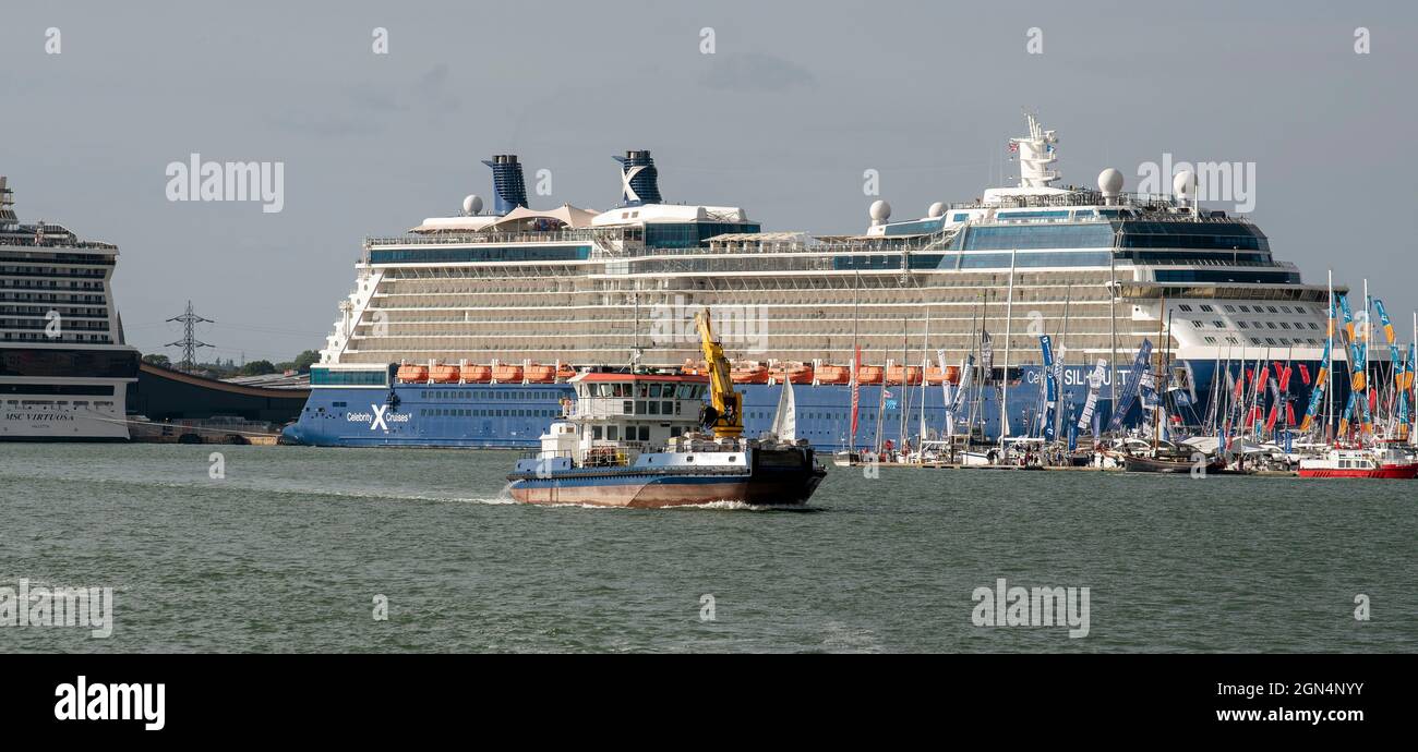 Cruise Ship Tender Boat High Resolution Stock Photography And Images Alamy