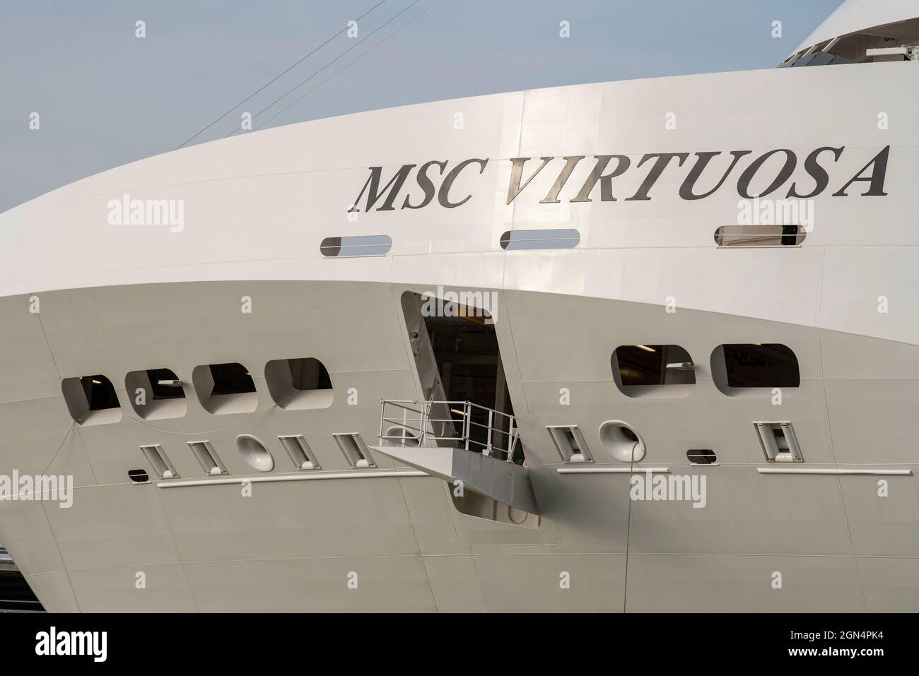 Ship Berthing Area High Resolution Stock Photography And Images Alamy