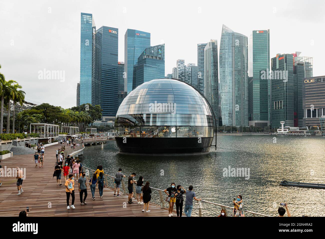An Apple Store seen at Marina Bay Sands in Singapore. (Photo by Lionel Ng /  SOPA Images/Sipa USA Stock Photo - Alamy