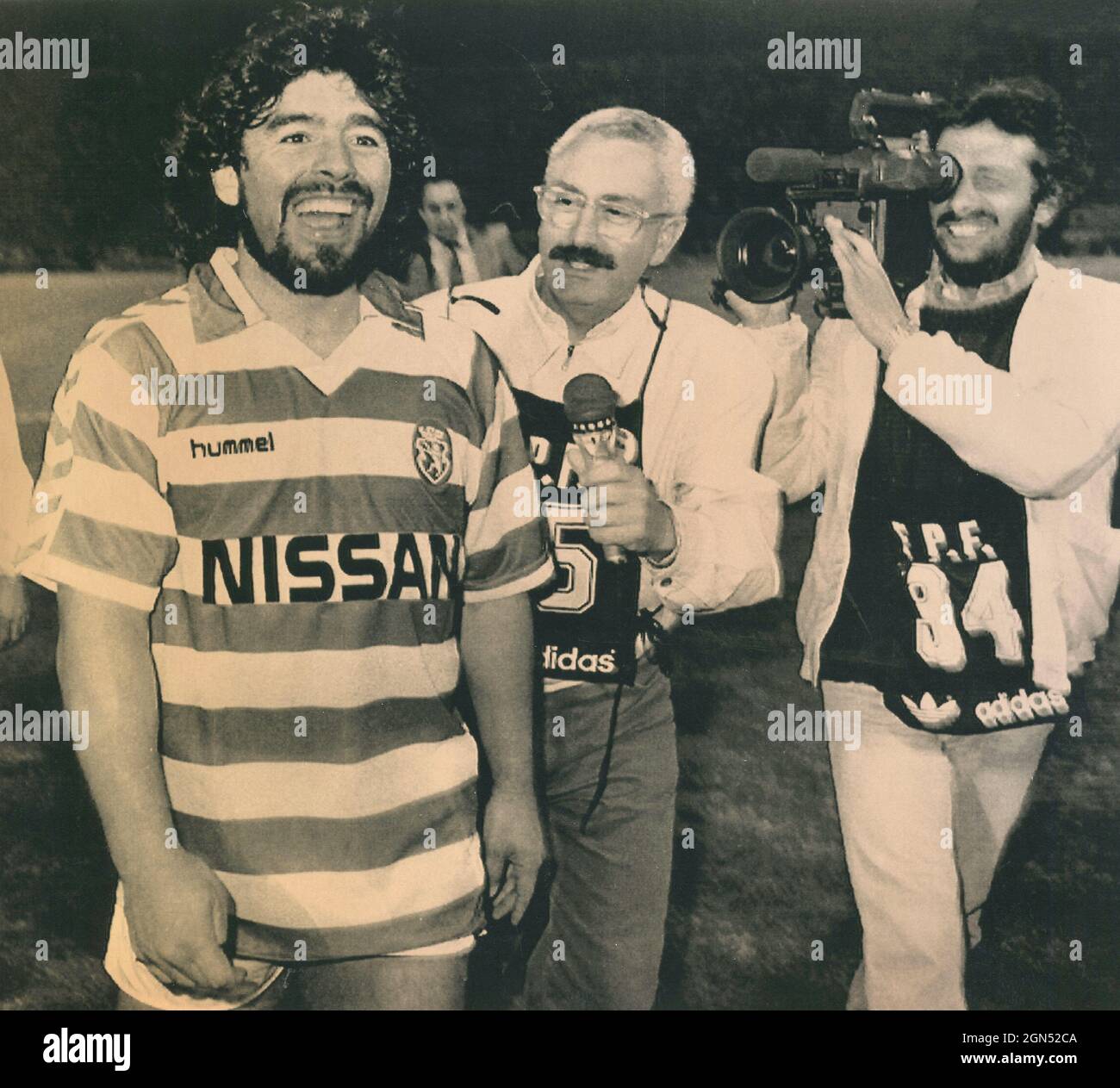 Maradona hi-res stock photography and images - Alamy
